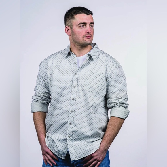 Men’s White Nine Line Button Down - Picture 5 of 8